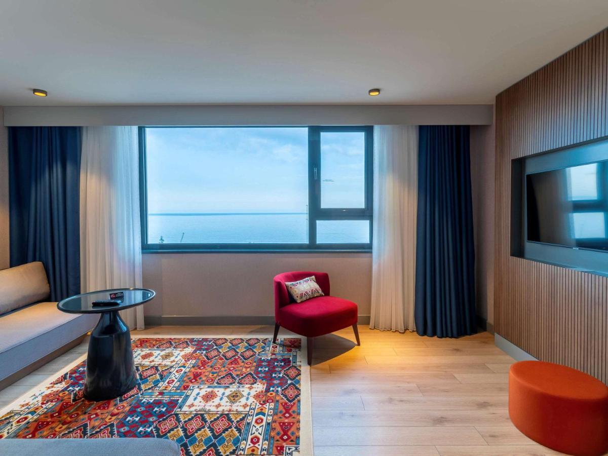 Mercure Trabzon Hotel Exterior photo A suite at the hotel