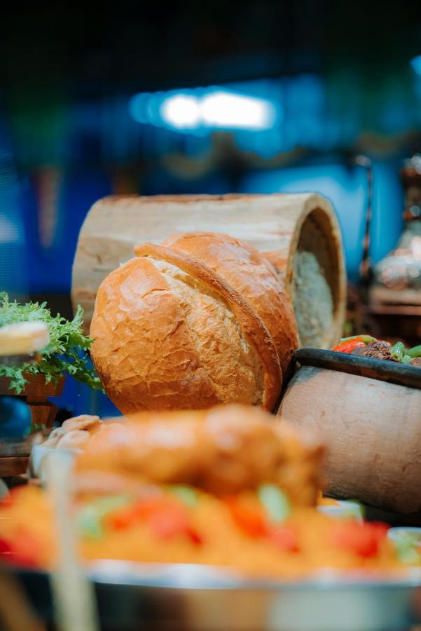 Mercure Trabzon Hotel Exterior photo A loaf of bread