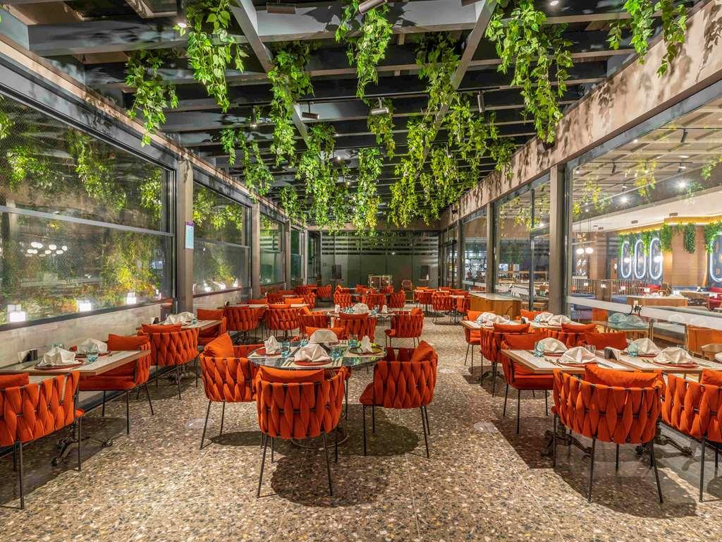 Mercure Trabzon Hotel Exterior photo Interior of a restaurant in India
